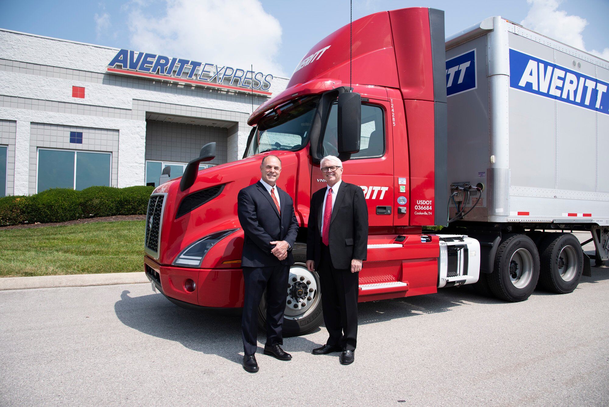 Averitt's Spain Retires, Blakely Named President and COO